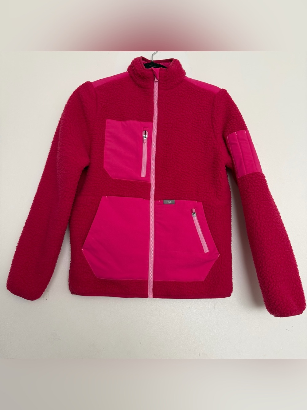 Women’s FIGS On-Shift Sherpa Fleece Jacket Shocking Pink 3800 Size XXS